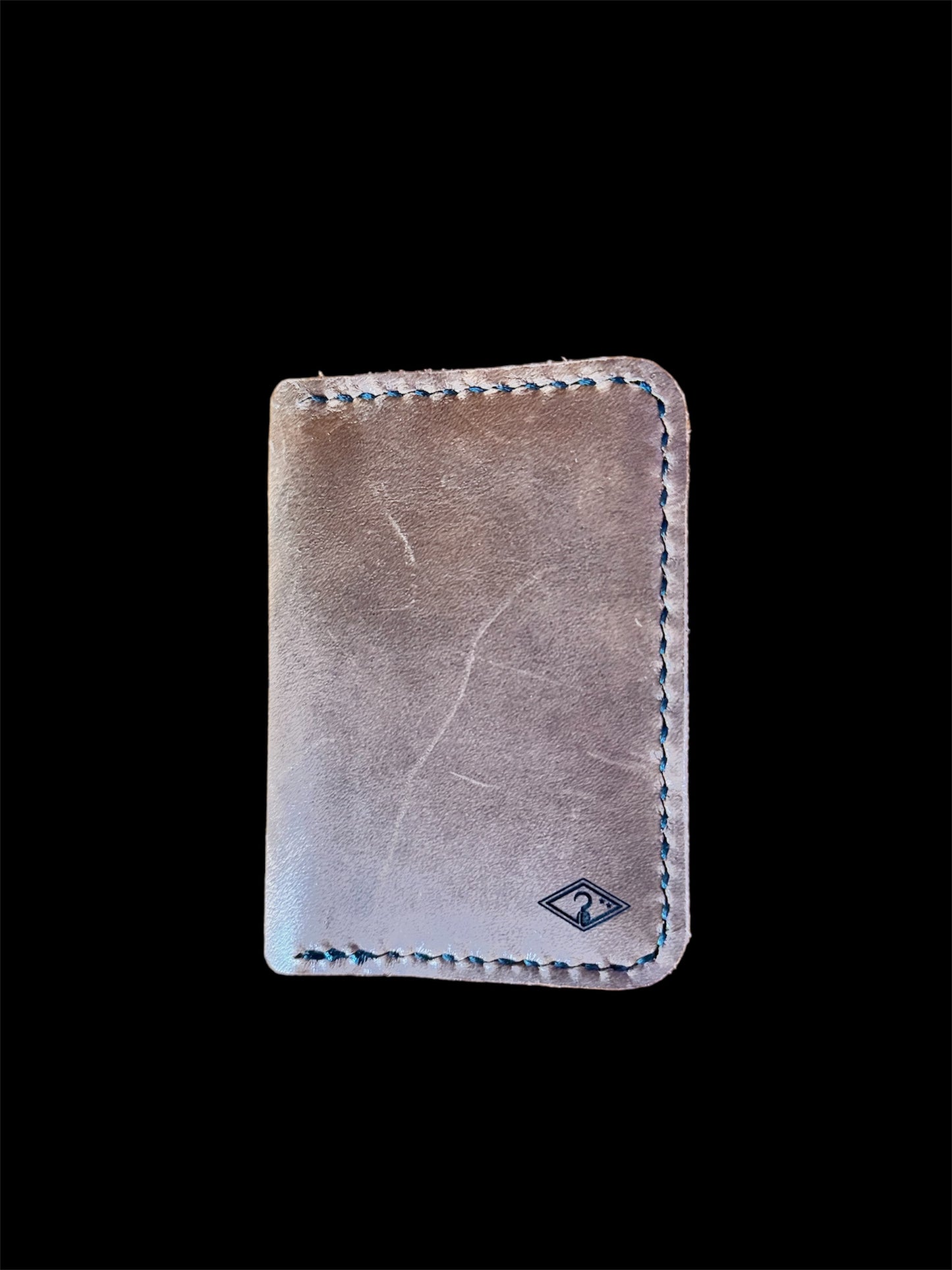 Folding minimalist wallet